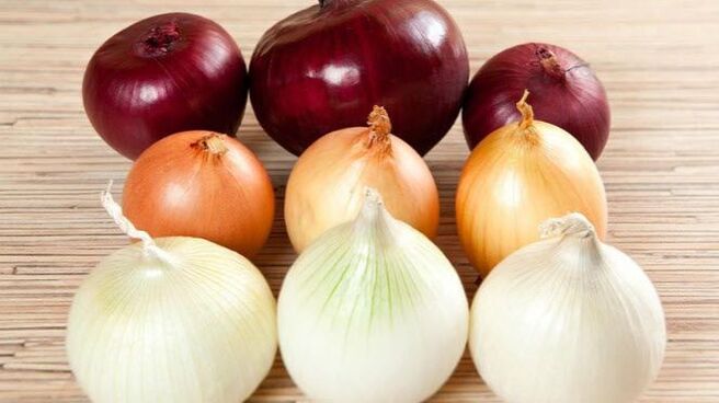 Onions - popular vegetables for pinworms and tapeworms